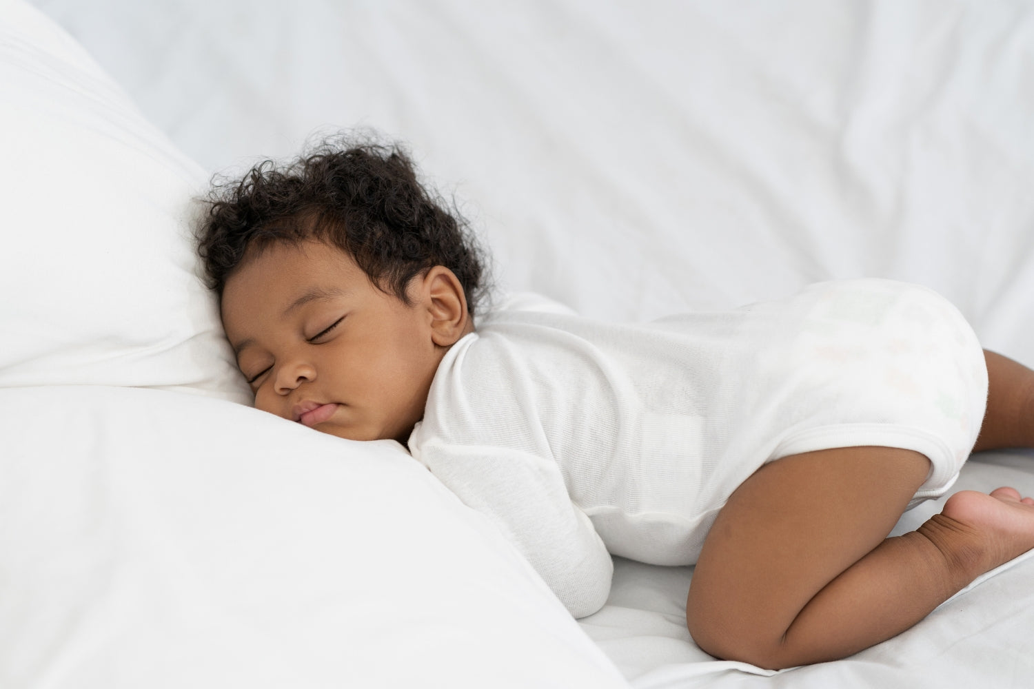 Zipster Blog-The Pros and Cons of Using a White Noise Machine in Your Baby's Room