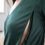 T-shirt d'allaitement à col en V, vert forêt