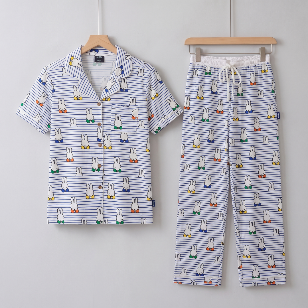 Conjunto de pijama de bambú «Peek-a-Boo Blue» para niña Miffy, vista frontal