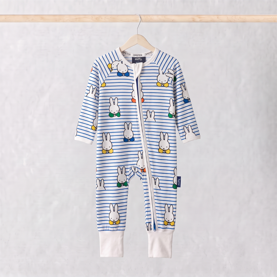 ZIPSTER x Miffy Pijama de bambú azul «Peek-a-Boo», vista frontal